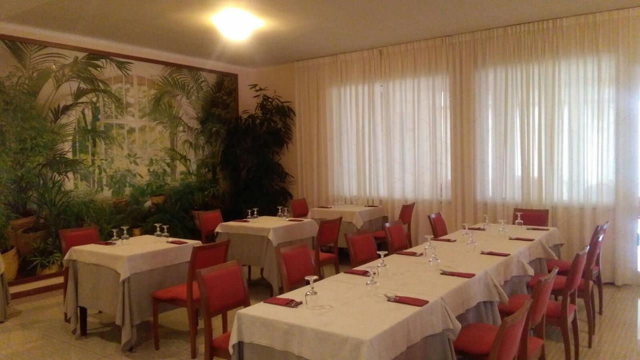 Hotel Minerva Brindisi Exteriör bild
